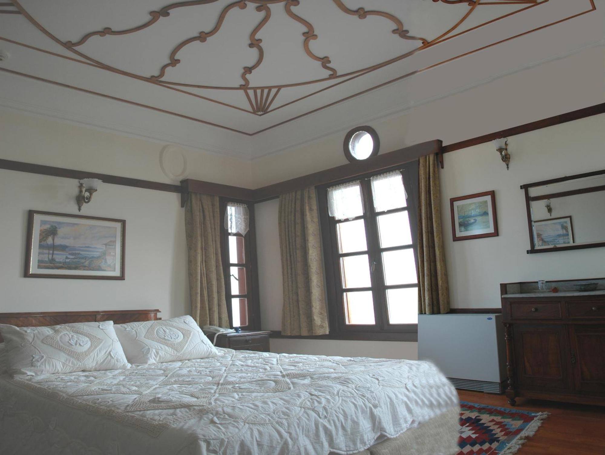 Altin Cesmeli Konak Altınoluk Exterior foto