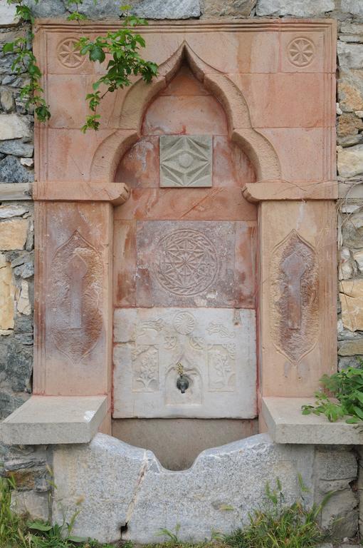 Altin Cesmeli Konak Altınoluk Exterior foto