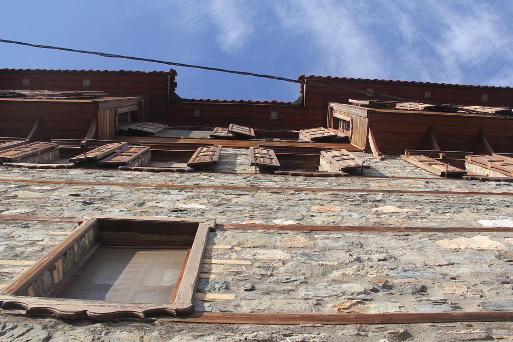 Altin Cesmeli Konak Hotel Altınoluk Exterior foto