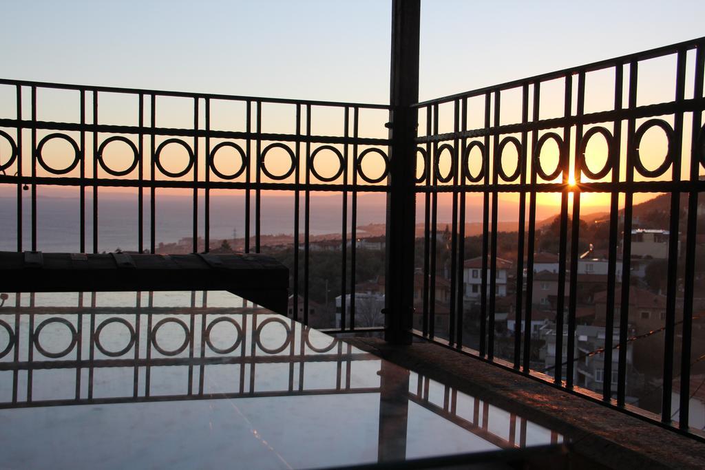 Altin Cesmeli Konak Altınoluk Exterior foto