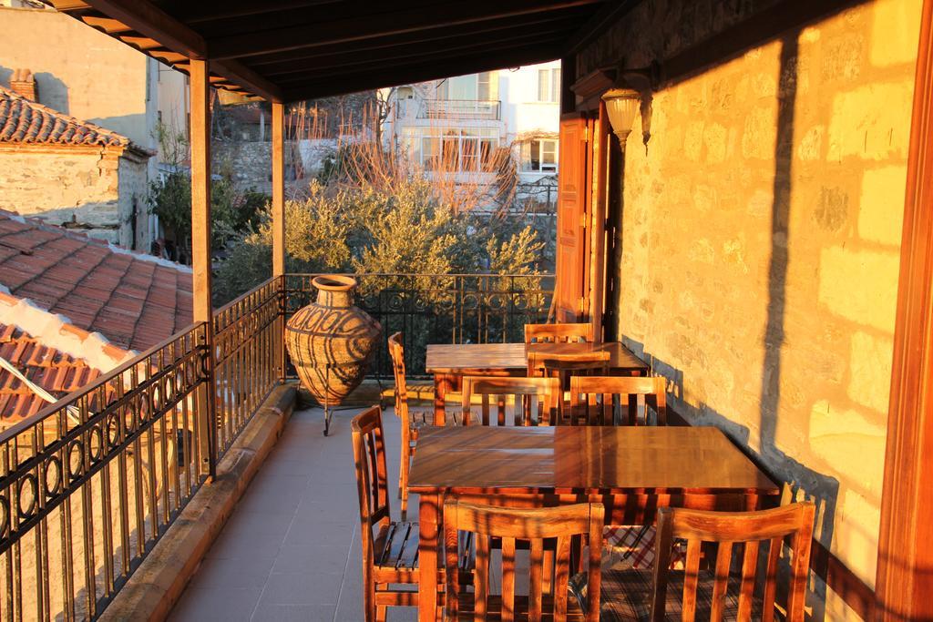 Altin Cesmeli Konak Altınoluk Exterior foto