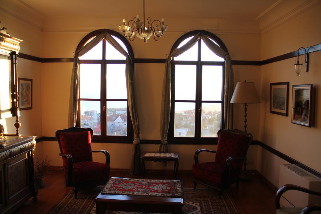 Altin Cesmeli Konak Altınoluk Exterior foto