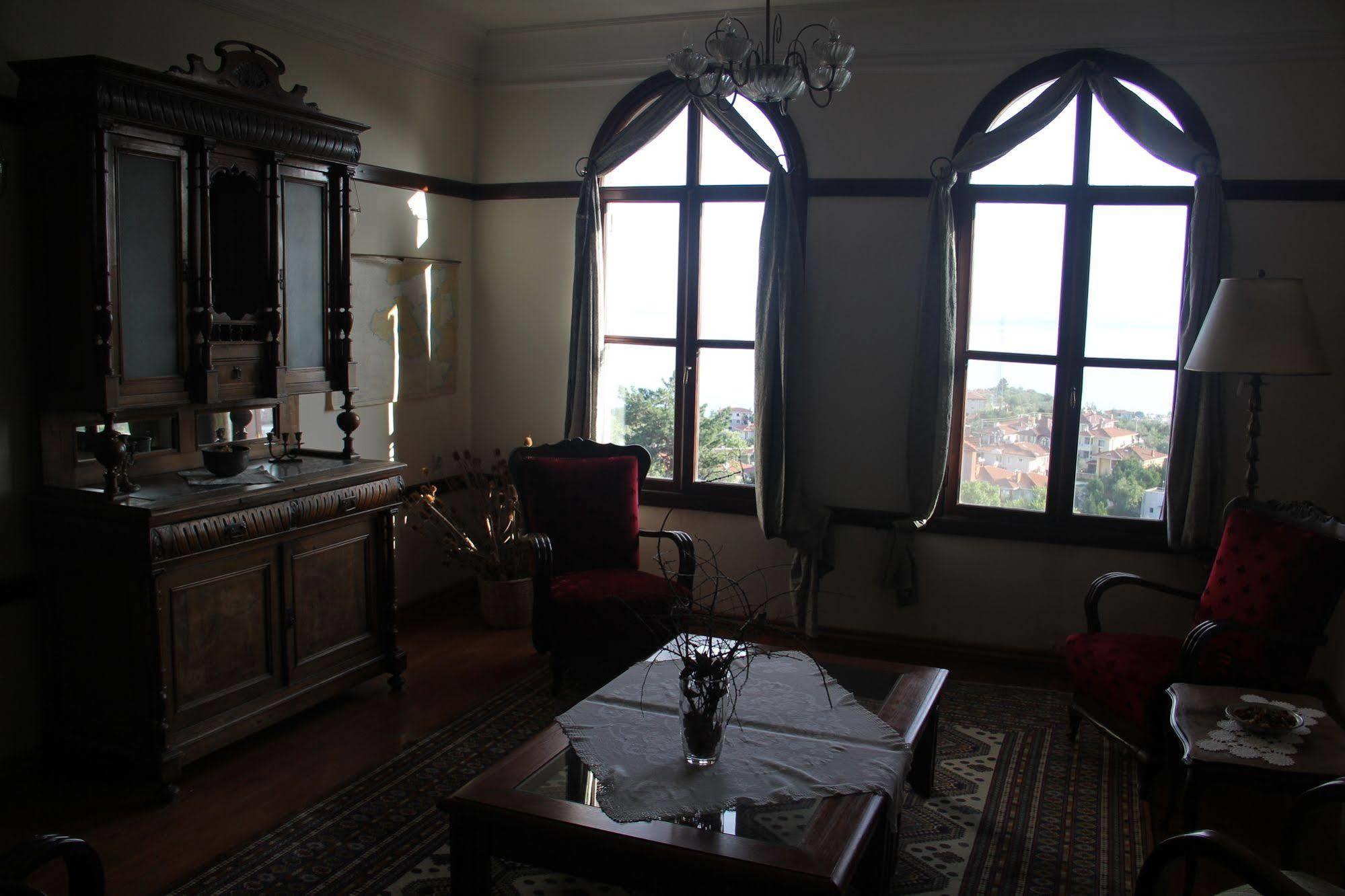Altin Cesmeli Konak Altınoluk Exterior foto